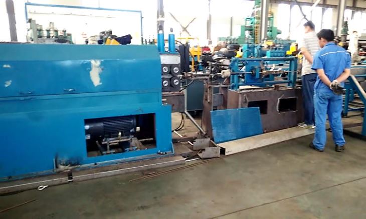 Semi Automatic Black Coil Peeling Machine Semi Automatic Black Coil Peeling Machine